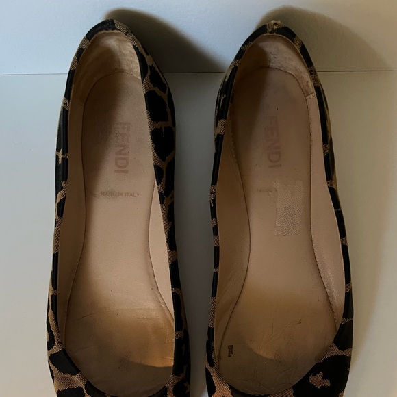 FENDI Flats Leopard Black Red Gold (37.5) - Picture 2 of 8